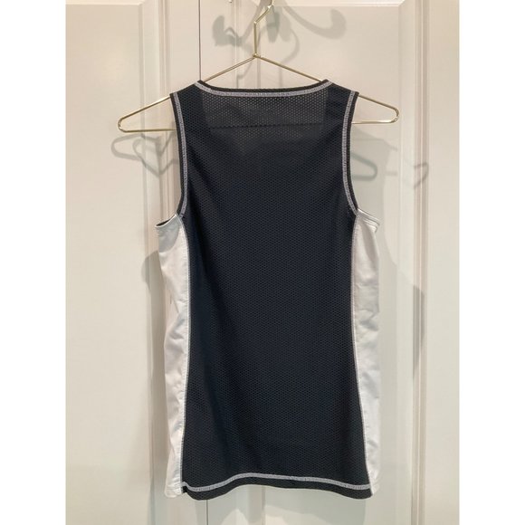Tory Sport Color block Tank Top pattern Scoop Neck size Small/Petite Black/White - Picture 4 of 4